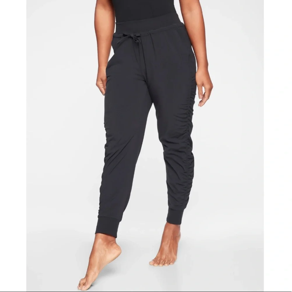 Athleta Attitude Pants Size 4 - Picture 7 of 16